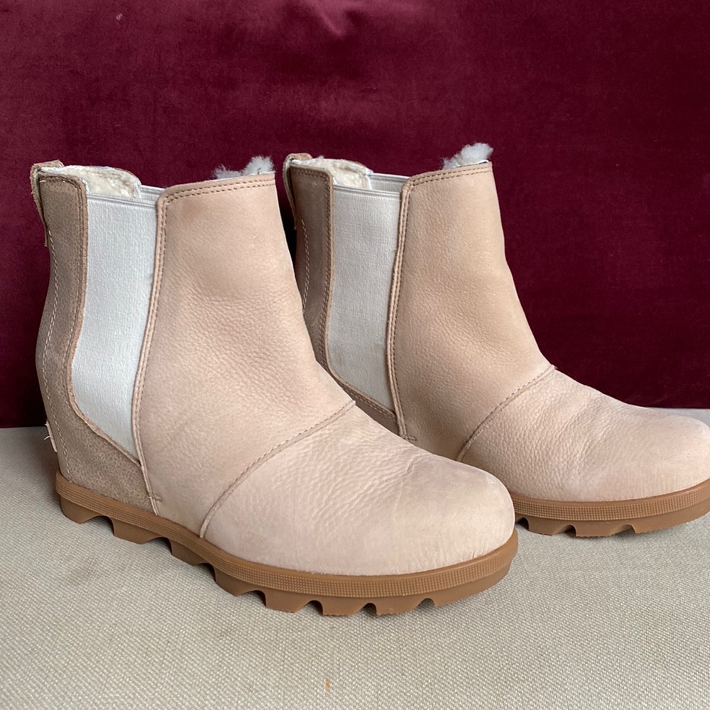 Joan of Arctic ll • Wedge Fur Boots